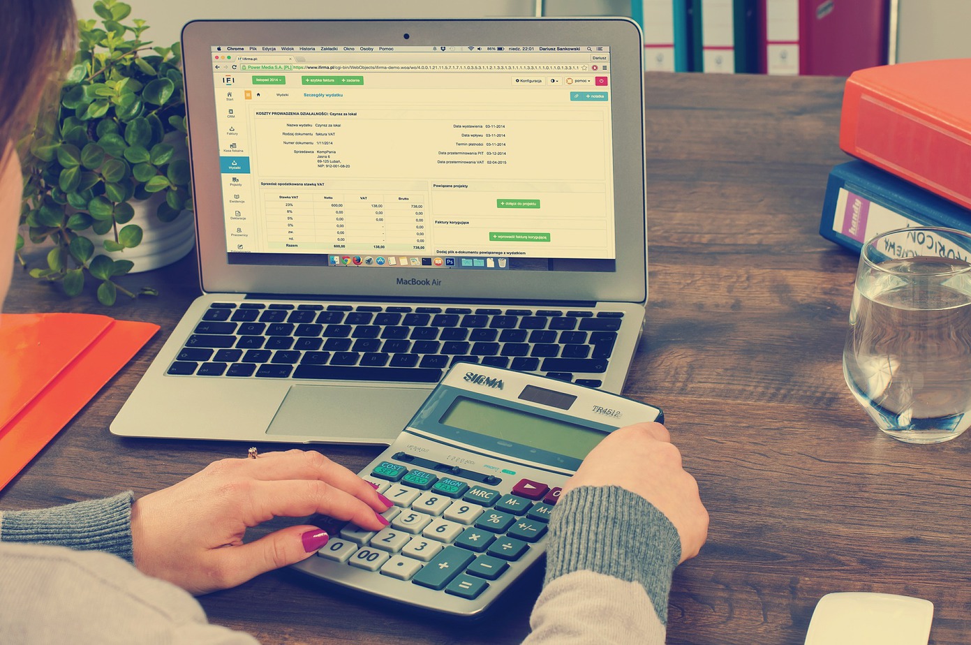 bookkeeping-615384_1920 bookkeeping-615384_1920